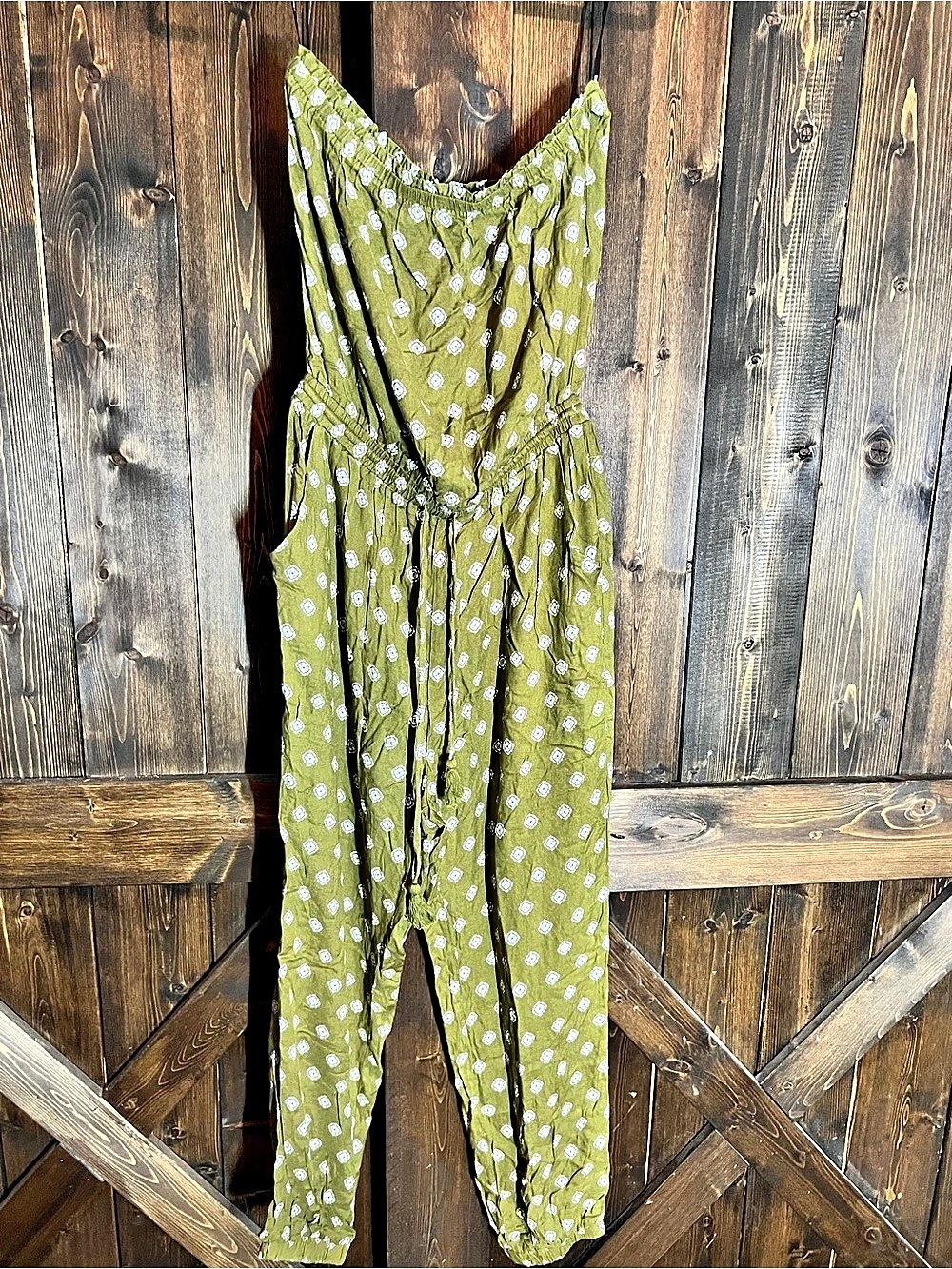 Forever 21 Floral Jumpsuit in Green & White Large NWT